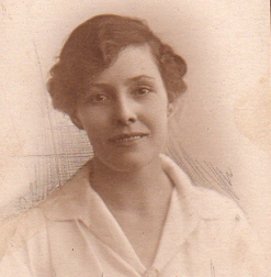 Photo of photos/Sarah Christina McLennan (m Rennison) abt 1920